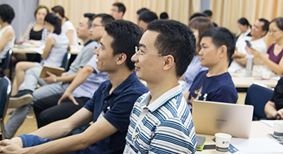 不断提升突破自我保证建立强大自信